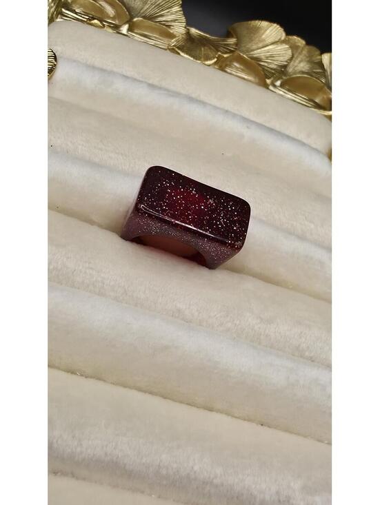 Jewelry - Sparkling Burgundy Red Resin Square Ring